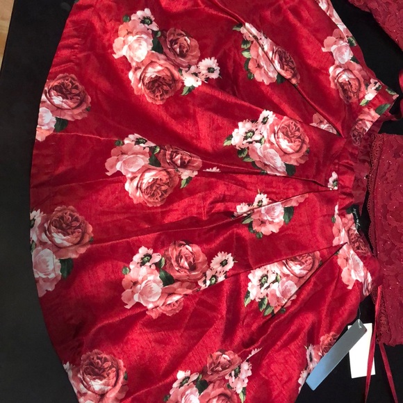 Dress - Picture 3 of 5